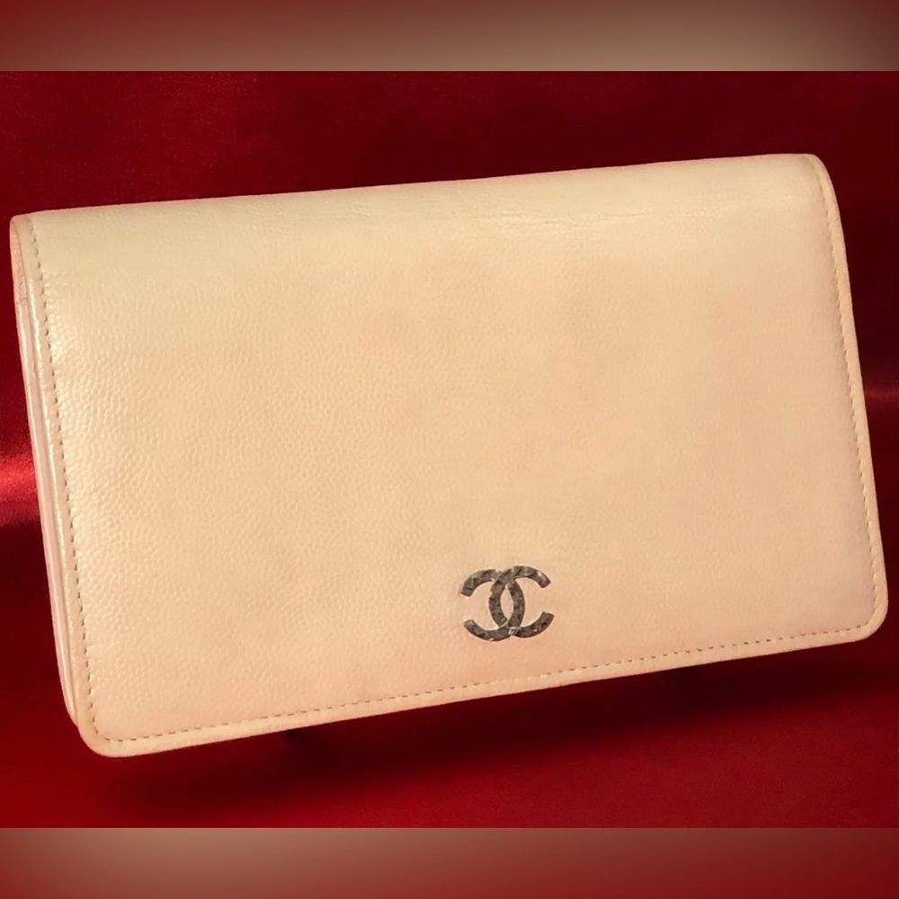 CHANEL Leather Long Wallet CC Logo Beige - Picture 1 of 13